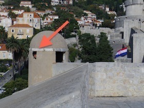 城壁の端にある砦